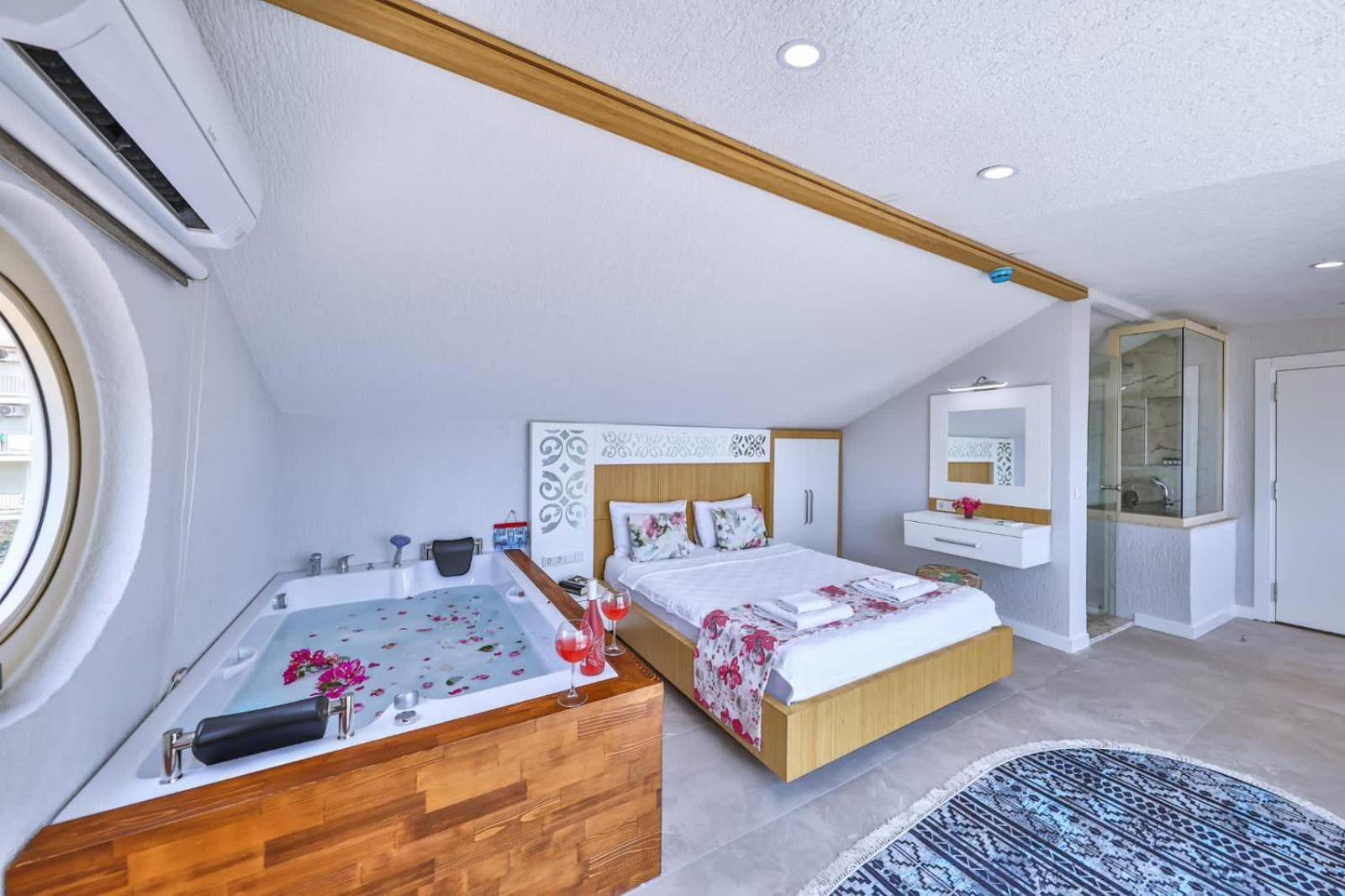 Hediye Hanim Suit&Apart Lejlighedshotel Kaş Eksteriør billede